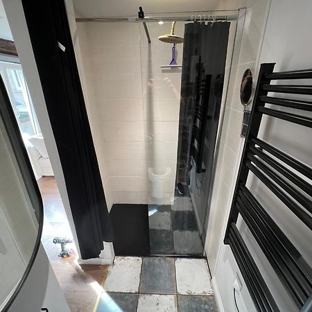Appartement LE COQUET hyper centre climatisé à Salins-les-Bains Extérieur photo