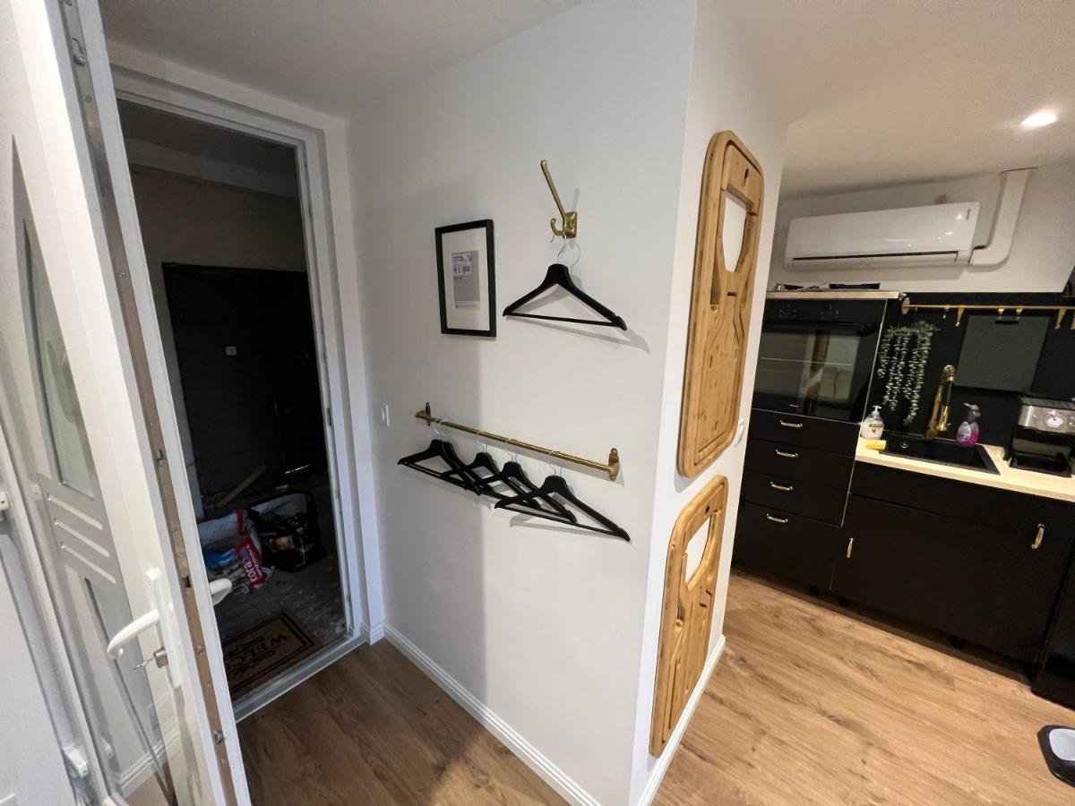 Appartement LE COQUET hyper centre climatisé à Salins-les-Bains Extérieur photo