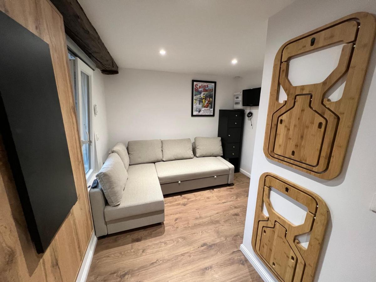 Appartement LE COQUET hyper centre climatisé à Salins-les-Bains Extérieur photo